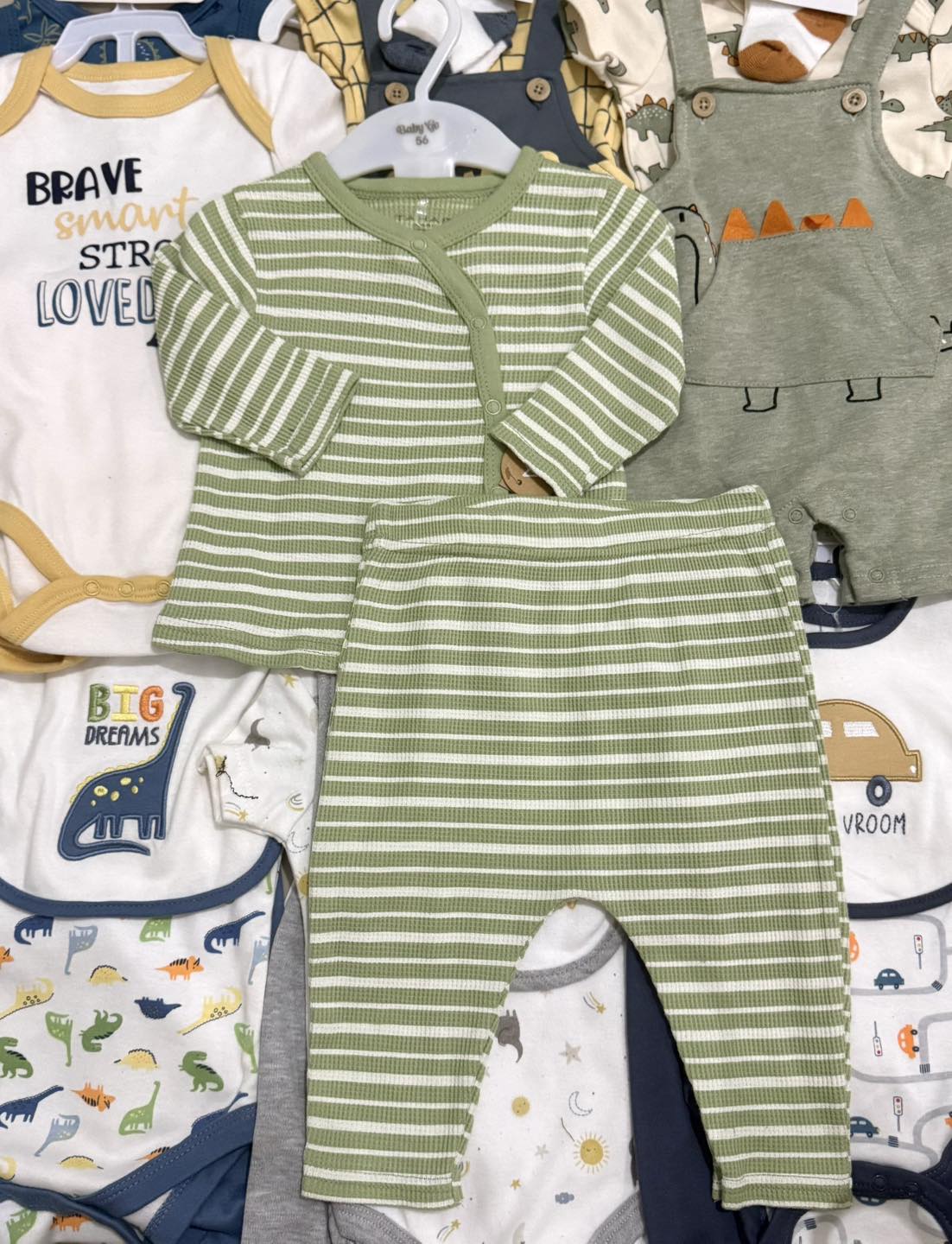 2 Set Green Stripes